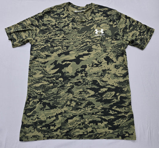Under Armour Men's T-Shirt – Size M, Camo, Short Sleeve