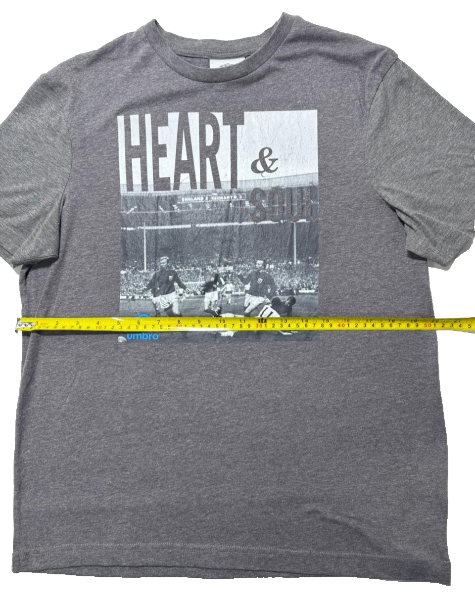 Umbro Men's "Heart & Soul" Graphic T-Shirt Gray - Size S