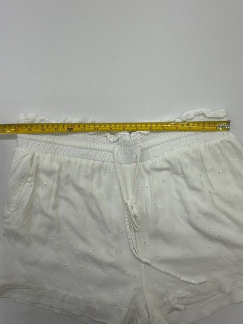 Beloved Women White Shorts product image 6