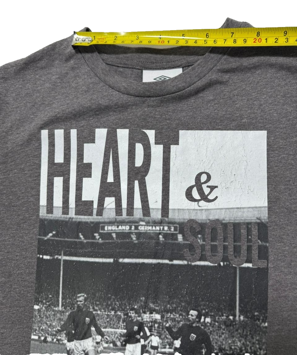 Umbro Men's "Heart & Soul" Graphic T-Shirt Gray - Size S
