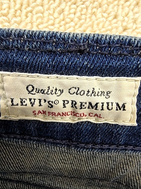 Levi's Men's Blue Medium Wash Jeans W30 L32 Premium