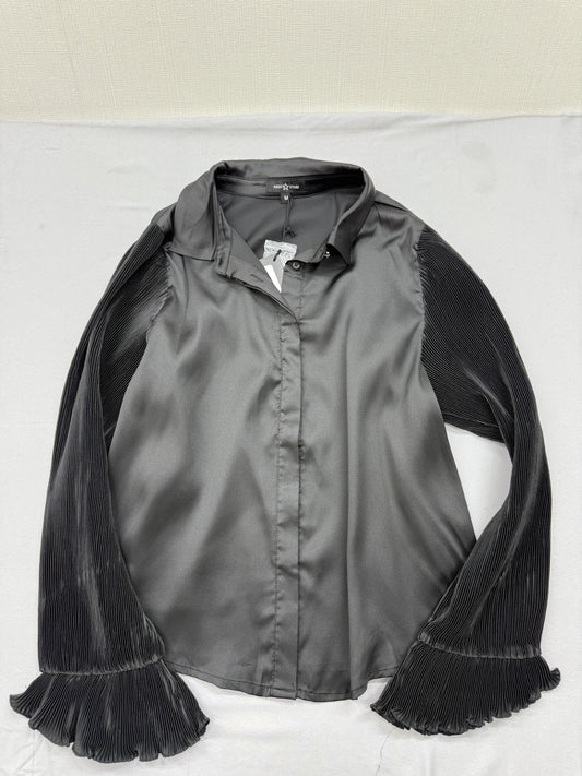 Unverified Brand Unisex Black Blouse – Size M, Long Sleeve