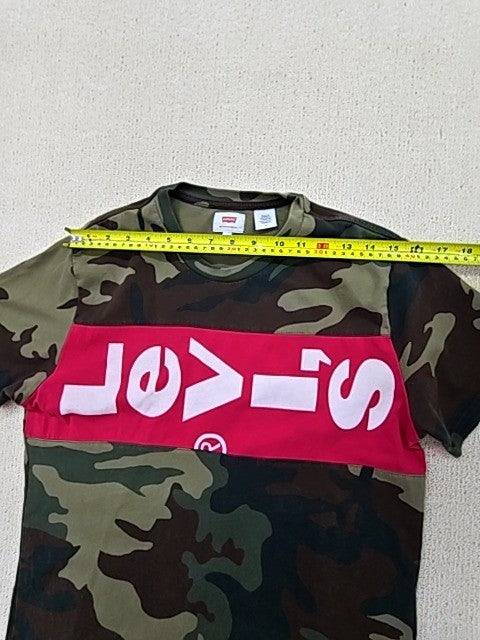 Levi's Men's Camo T-Shirt Size M Regular Fit Cotton Crew Neck