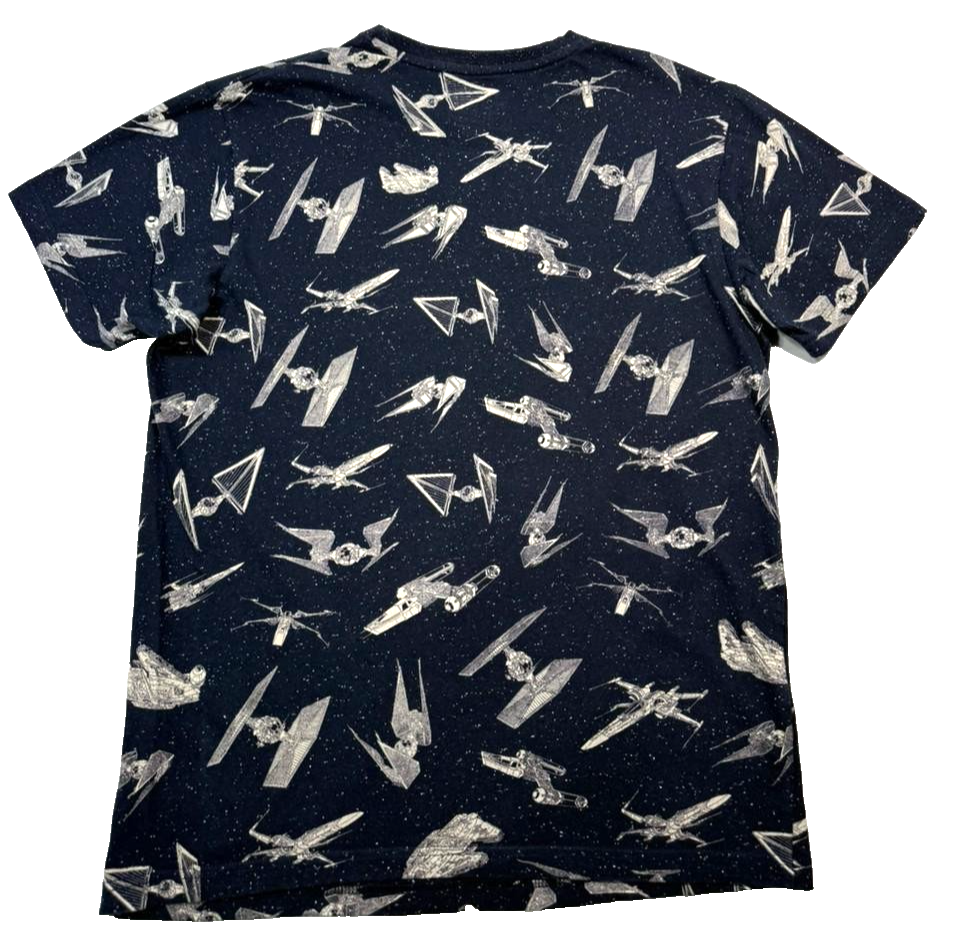Star Wars Print T-Shirt Featuring A Graphic Tee - Size L