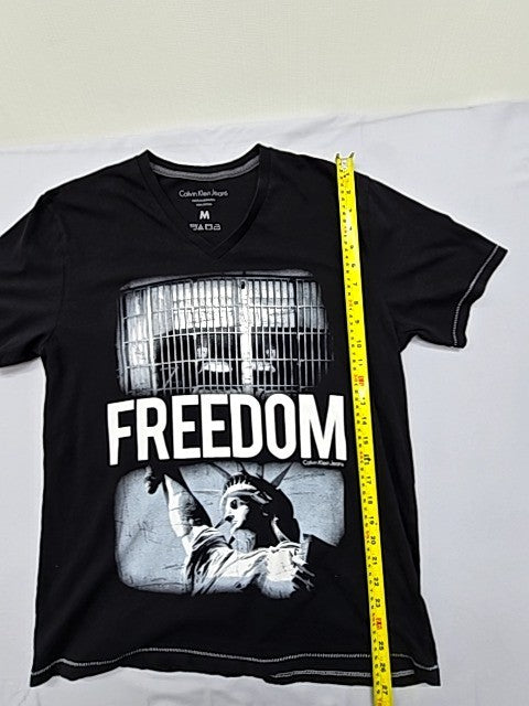 Calvin Klein Jeans Patriotic Graphic Black M Short Sleeve Cotton Tee