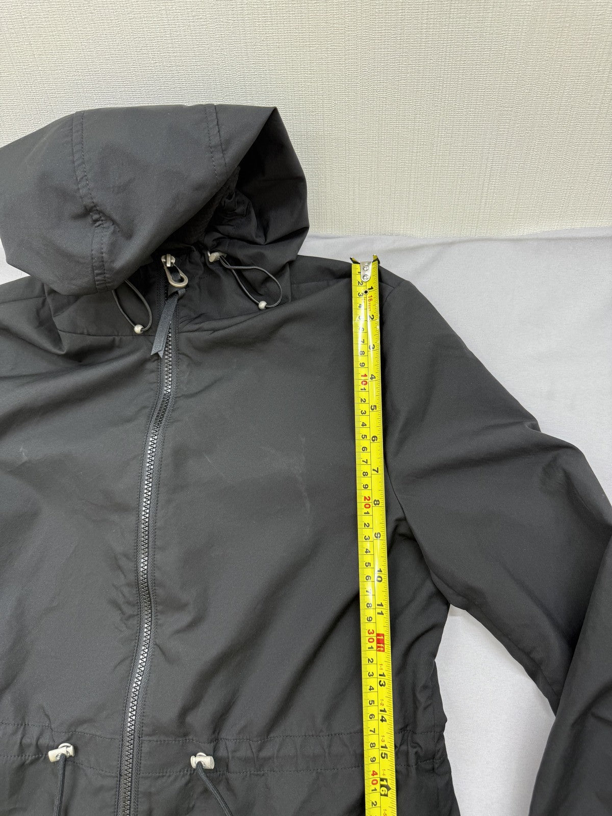 Guess Women's Black Hooded Zip Jacket Size S