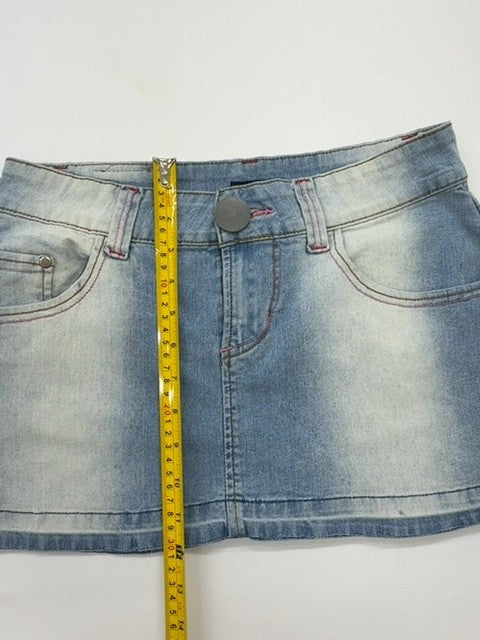 IKO Girls Light Blue Denim Shorts Size L Medium Wash Button Pockets