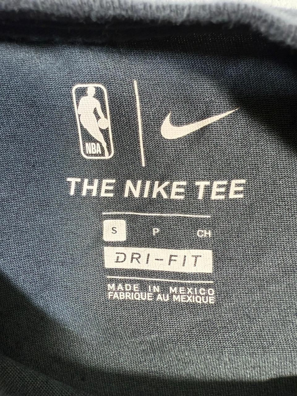 Nike Men's Black Milwaukee Bucks Nba Graphic Dri-FIT T-Shirt Short Sleeve Size S