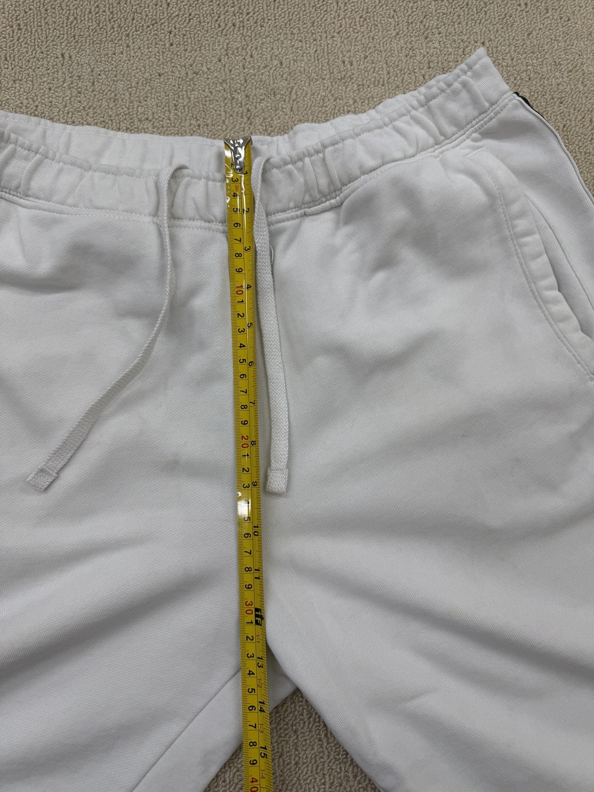 Nike Men's White Shorts Size L DD4496-100 Drawstring Swoosh