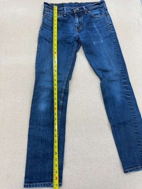 Vintage Levi's Men's Blue Jeans – Size 31x32, Slim Fit