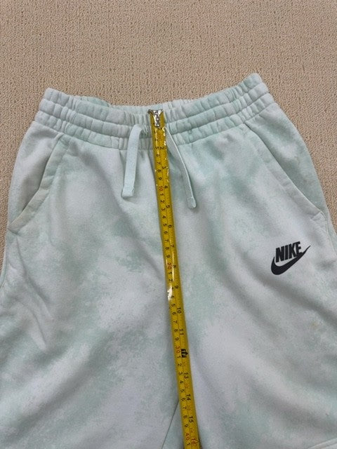 Nike Boys XL Green Tie-Dye Athletic Shorts Gym Training