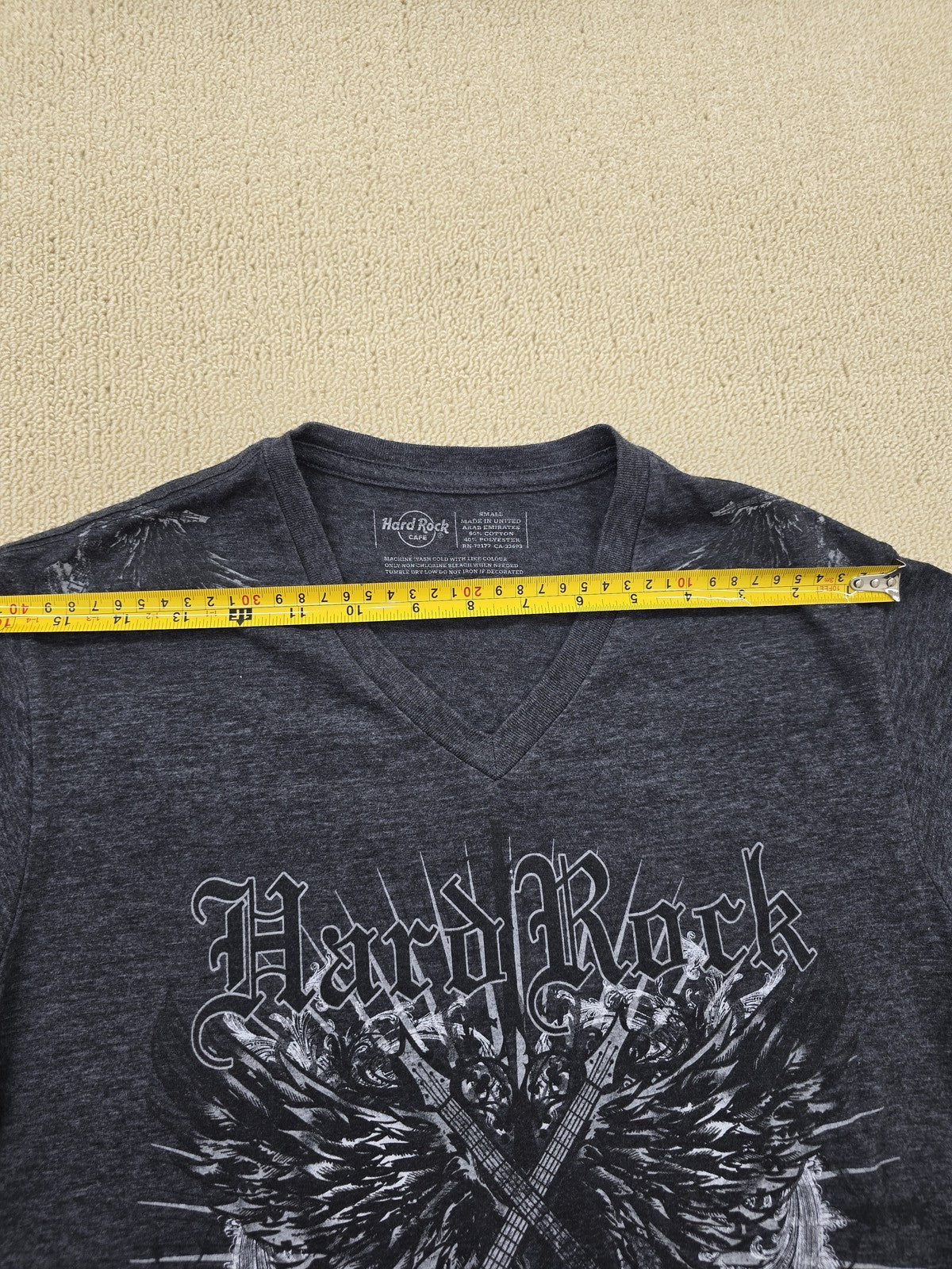 Hard Rock Cafe Grey V-Neck T-Shirt Small Short Sleeve Unisex