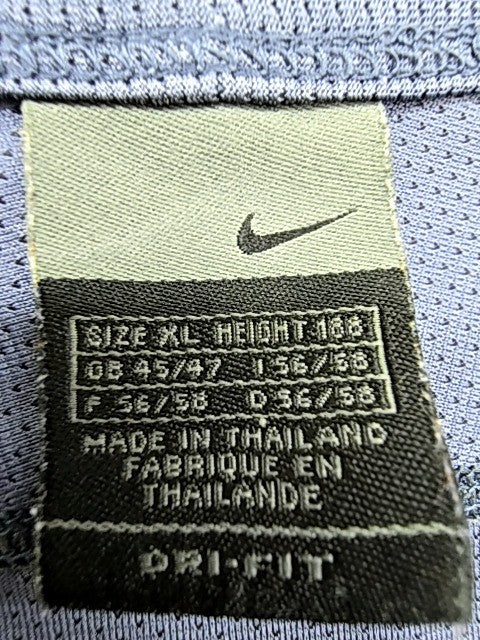 Nike Men's Blue Dri-FIT Legend V-Neck T-Shirt Relaxed Fit