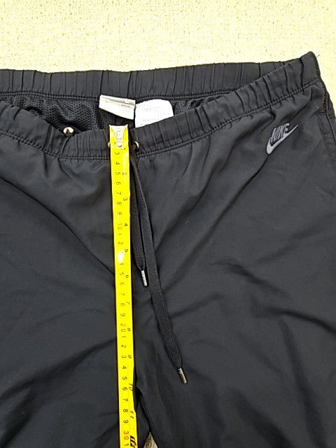 Nike Women's Black Shorts Size L Drawstring Athletic Casual