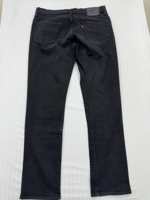 Levi's Men's Black Jeans – Size S, Relaxed Fit