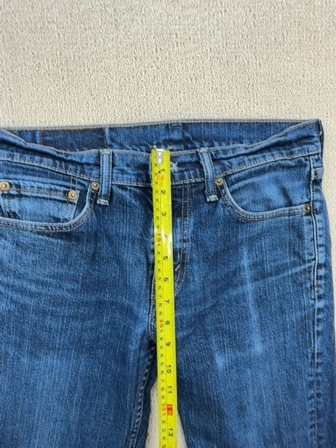 Vintage Levi's Men's Blue Jeans – Size 31x32, Slim Fit
