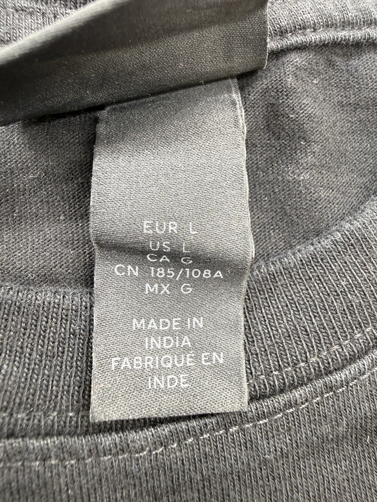 H&M Men Black T-Shirt size L product image 3