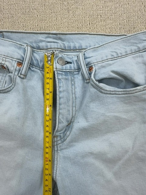 Levi's Women's Light Wash Denim Shorts Size 32 Zip Fly