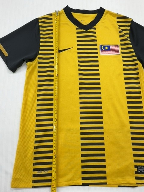 NIKE Men's Yellow/Black Dri-FIT Malaysia Jersey M