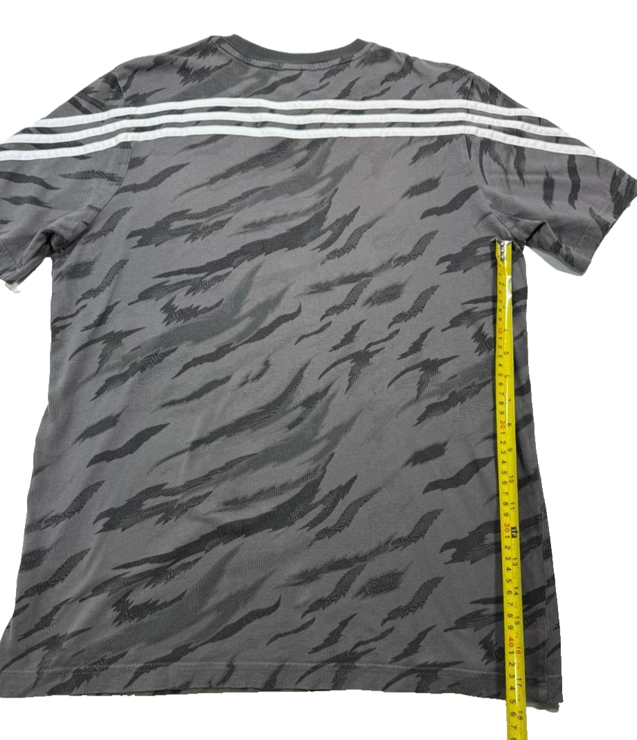 Men's Adidas Black And Grey Tiger Stripe Graphic T-Shirt Size Medium Tee Top