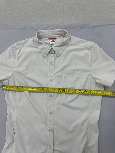 The North Face Women's Grey Short Sleeve Button-Down Shirt L Regular