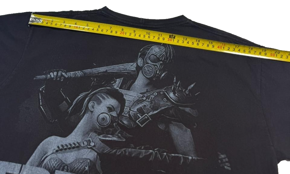 Black Free Fire Graphic Print T-Shirt Unisex - Size S
