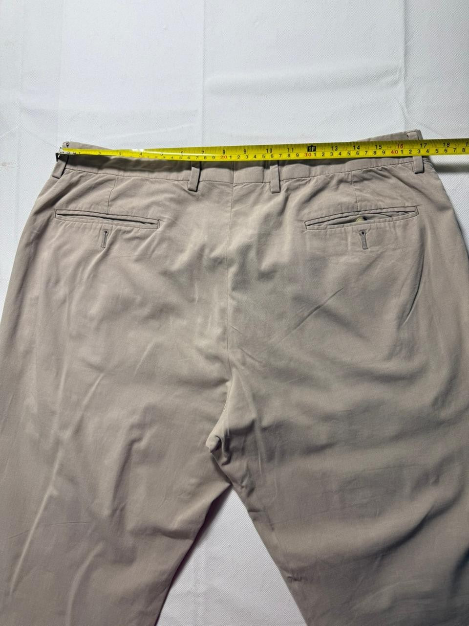 Giorgio Armani Men's Beige Pants Classic Fit Made In Italy Cotton Trousers | 42