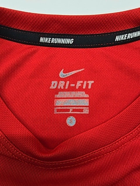 Nike Boys Red T-Shirt size S product image 4