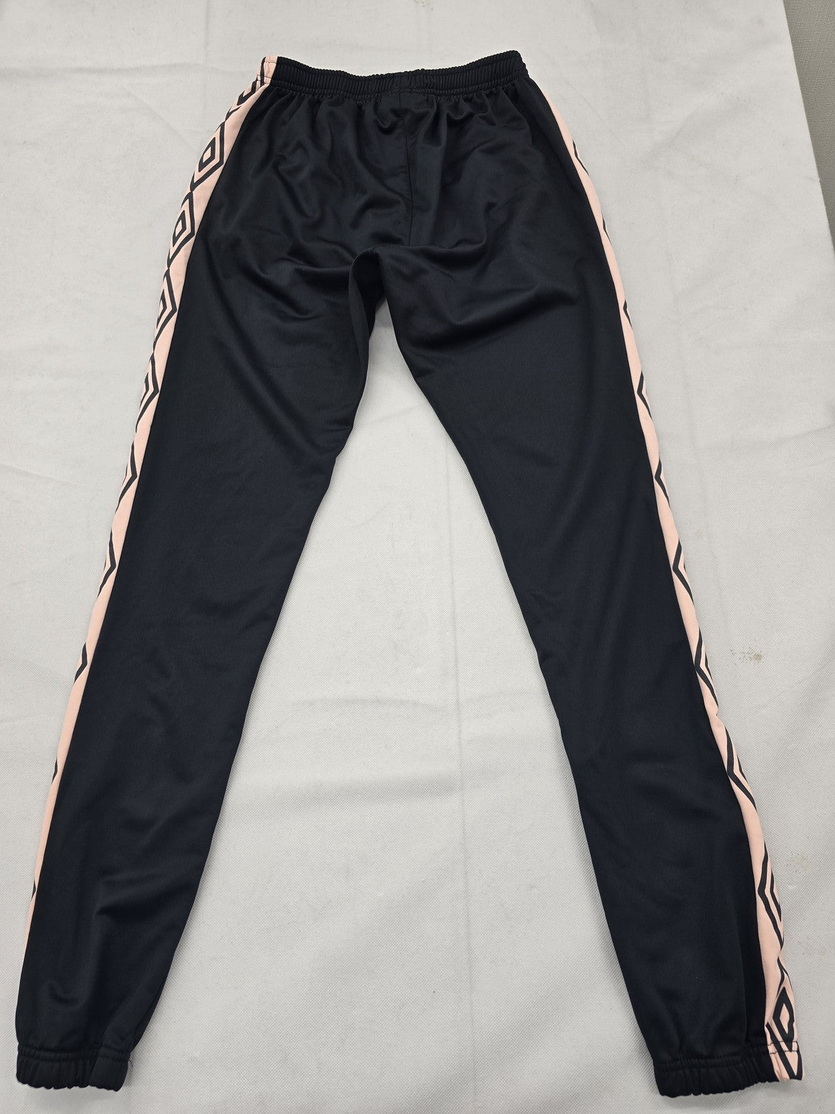 Umbro Men's Black/Pink Diamond Track Pants L EUR Training NWT