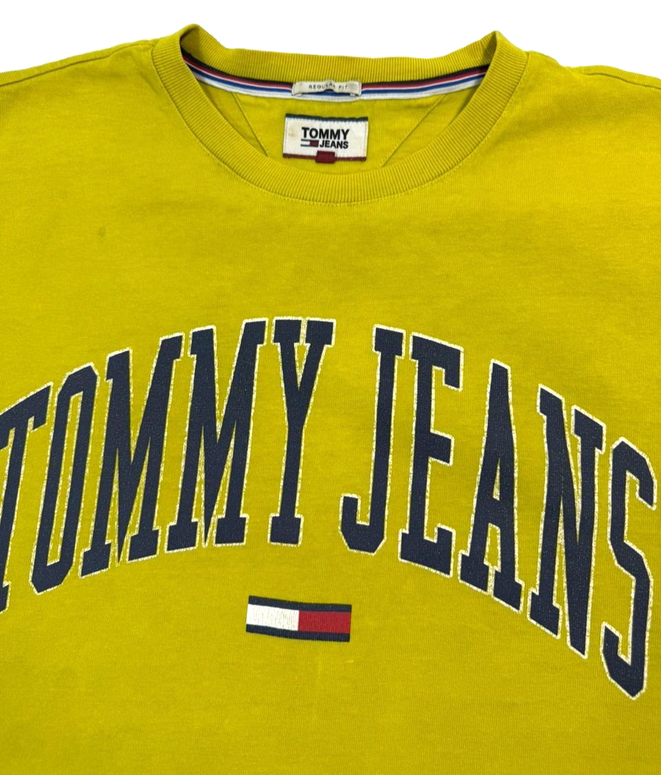 Tommy Hilfiger Tommy Jeans Big Logo Streetwear Yellow Tee - Size XL