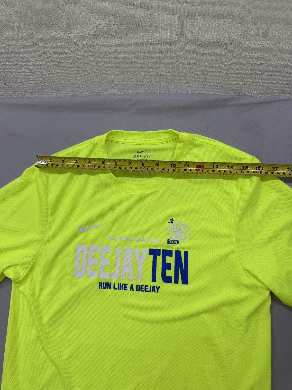 Nike Men's Dri-FIT Neon Yellow Running T-Shirt Size S