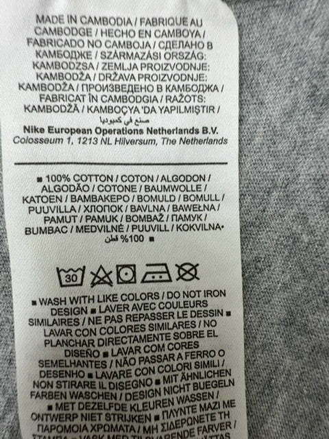 Nike Boys Gray T-Shirt size S product image 7