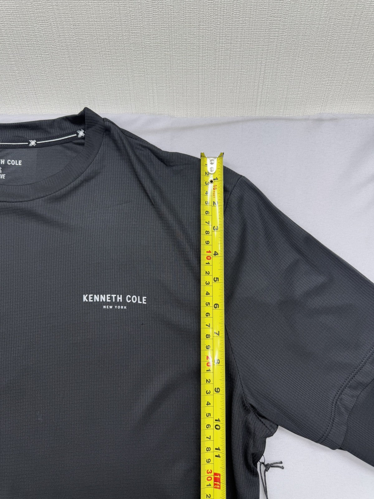 Kenneth Cole Men's Black Long Sleeve Active T-Shirt L Reflective Wicking