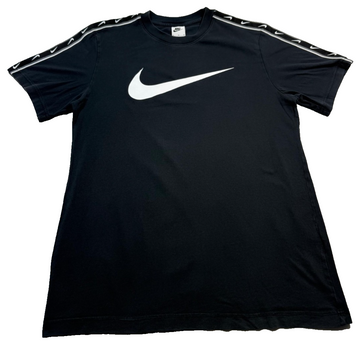 Nike Sportswear Repeat Short Sleeve T-Shirt In Black - Size M
