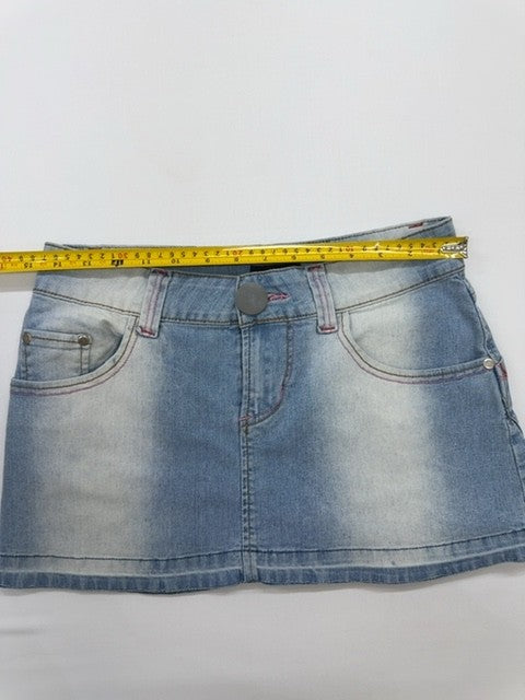 IKO Girls Light Blue Denim Shorts Size L Medium Wash Button Pockets
