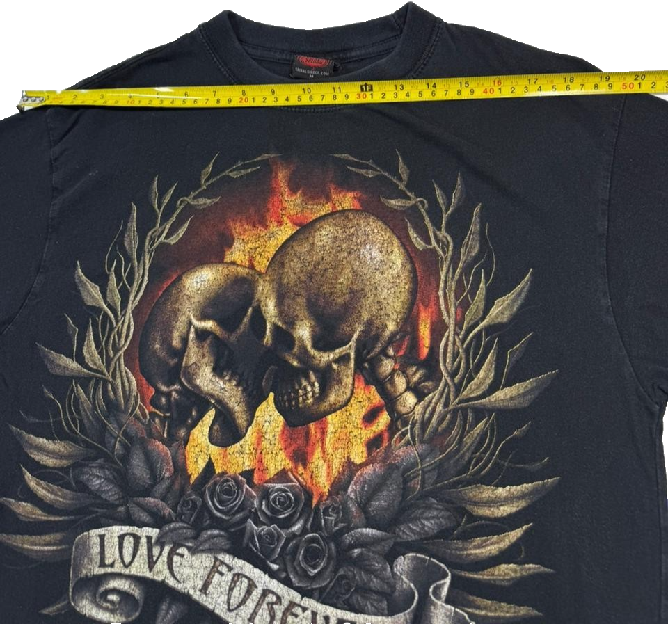 Black Short-Sleeved T-Shirt With A "Love Forever" Graphic Tee - Size M