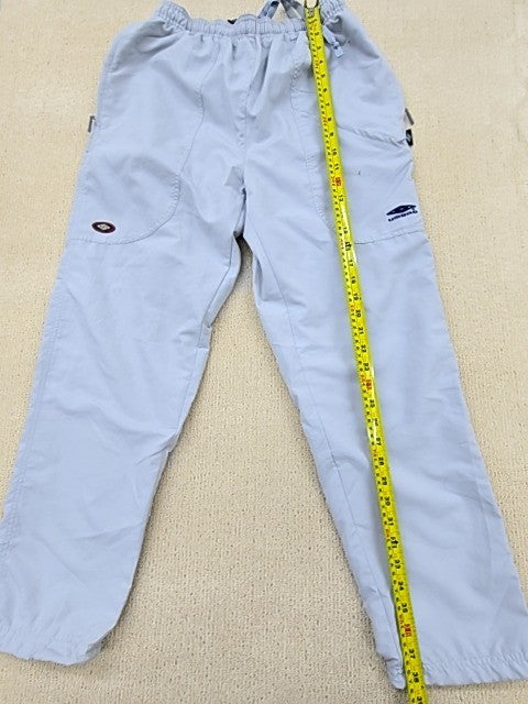 Umbro Men's Grey Nylon Track Joggers M Relaxed Drawstring Waist