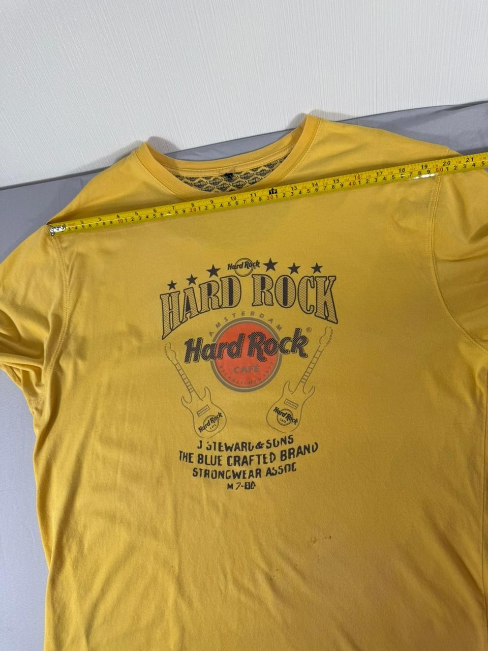 Hard Rock Cafe Amsterdam Men's Yellow Graphic T-Shirt Size M