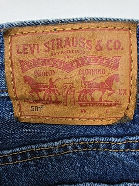 Levi's Women Blue Shorts size W38 product image 7
