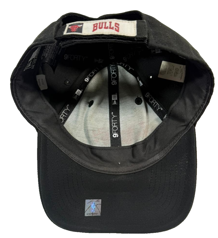 Unisex Chicago Bulls Black New Era 9Forty Cap Embroidered Logo Adjustable