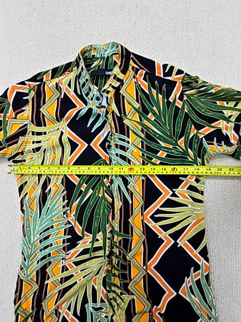 Live Men's Multicolor Hawaiian Aloha Shirt Size M Short Sleeve