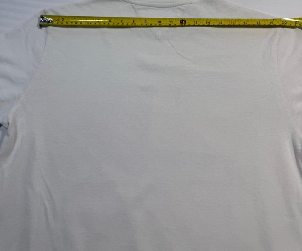 Tommy Jeans Off-White Flag Logo Graphic T-Shirt Unisex Size L