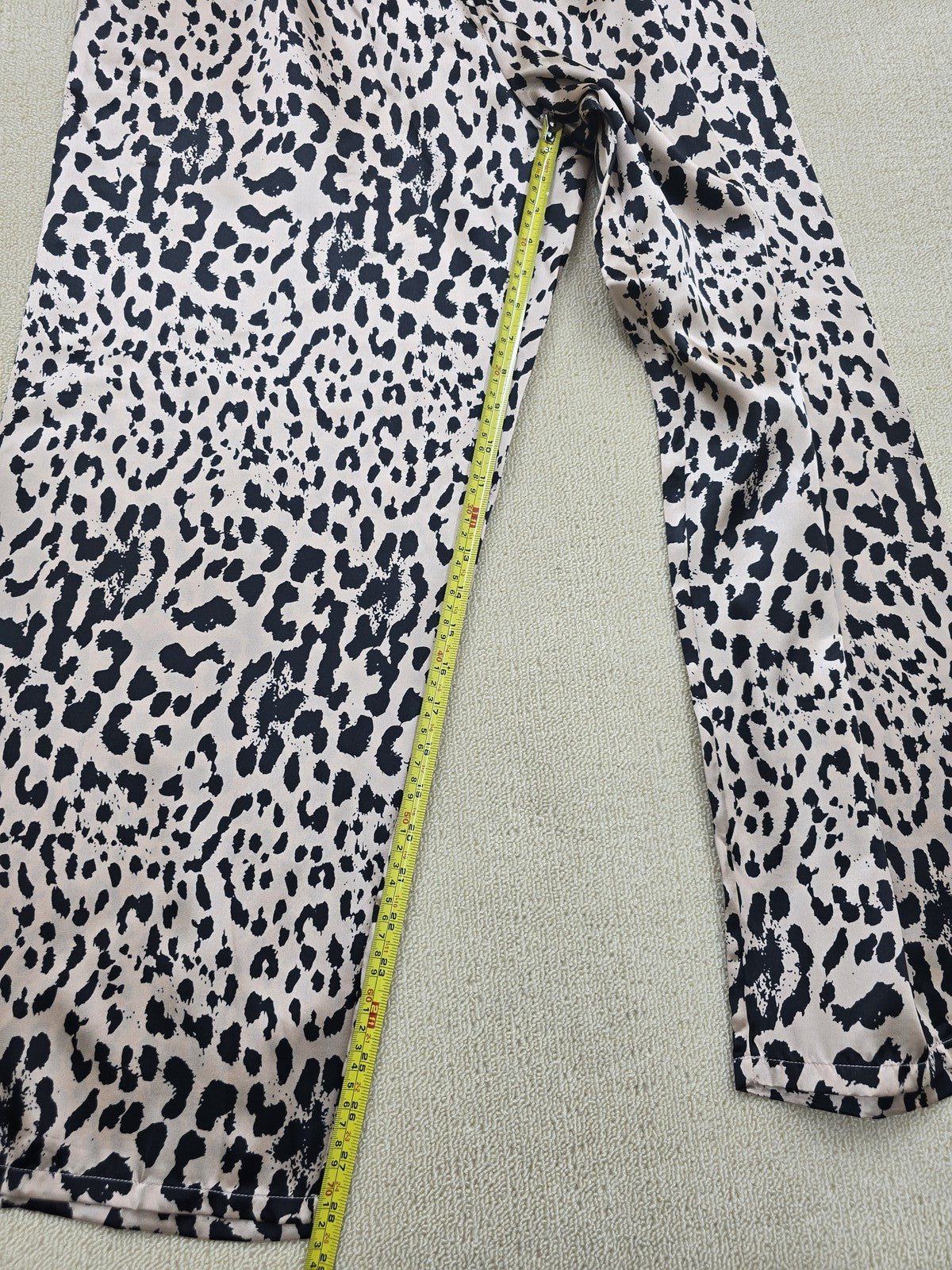 Bebe Leopard Animal Print Wide Leg Pants XL Tan Black Polyester
