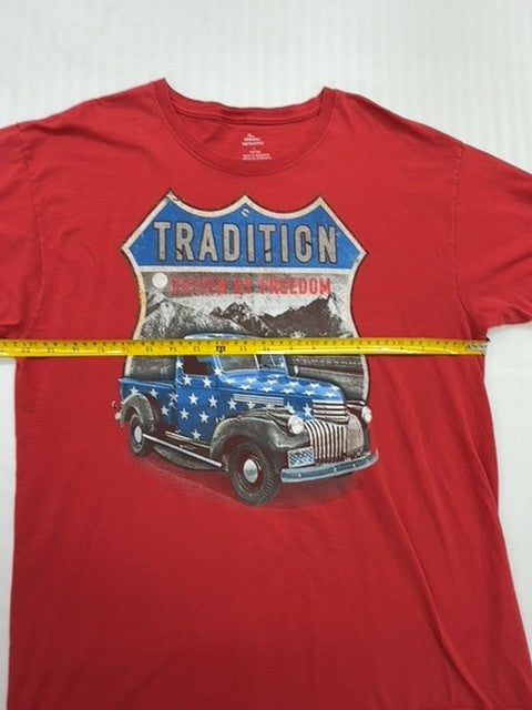 Celebrate Men's Red Patriotic Graphic T-Shirt Size L