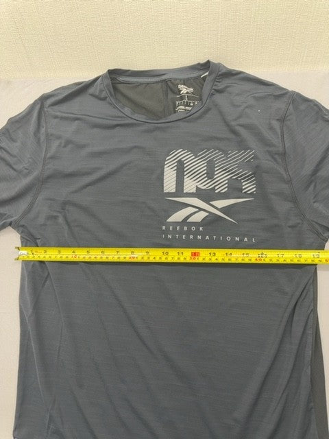 Reebok Men's Navy L Active-Chill Graphic T-Shirt Short Sleeve