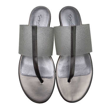 Giorgio Armani Women'S Thong Sandals Metallic Silver Finish 37 Bnwt