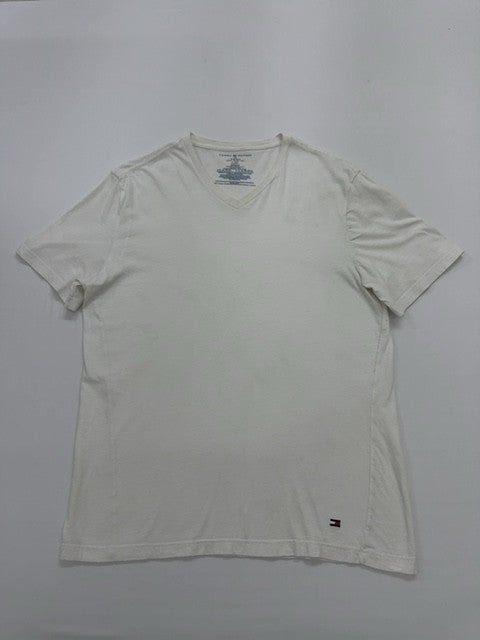 Tommy Hilfiger Boys White T-Shirt size L product image 1