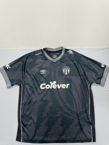 Umbro Black Zigzag V-Neck Jersey XL Short Sleeve 100% Polyester