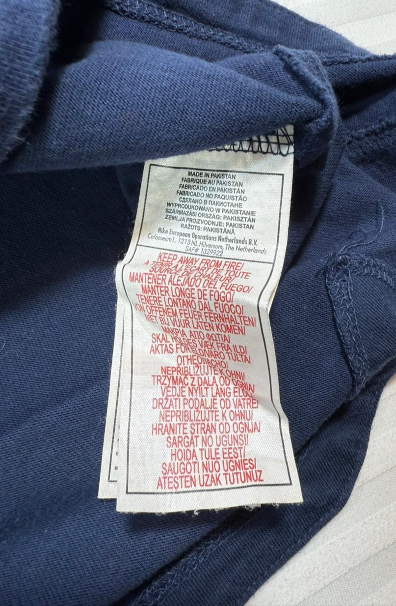 Nike Men's T-Shirt, Likely Featuring Dri-FIT - Size XL