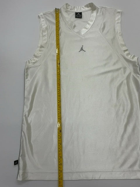 Jordan Boys White Logo Tank Top Big Kid M Regular Fit V-Neck